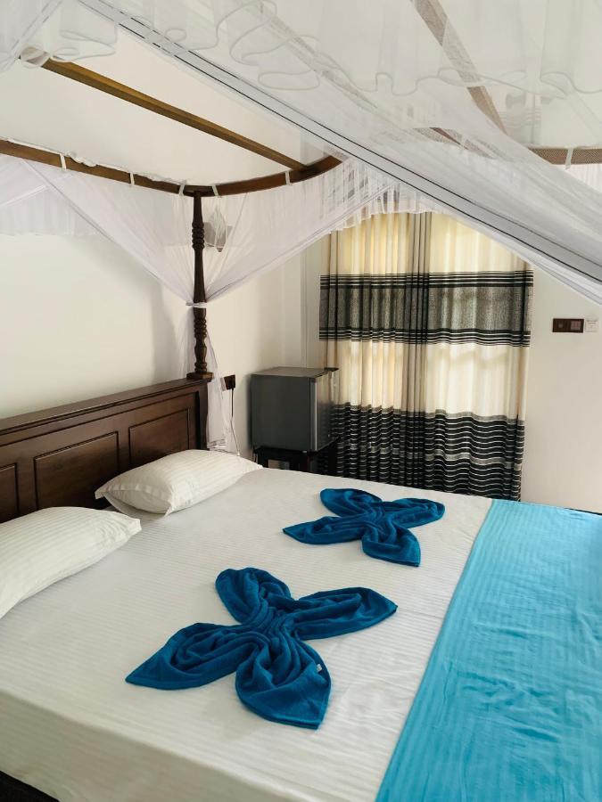 Ramesh Guesthouse Мирисса Экстерьер фото
