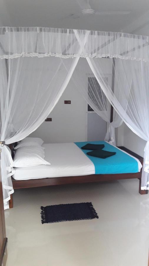 Ramesh Guesthouse Мирисса Экстерьер фото
